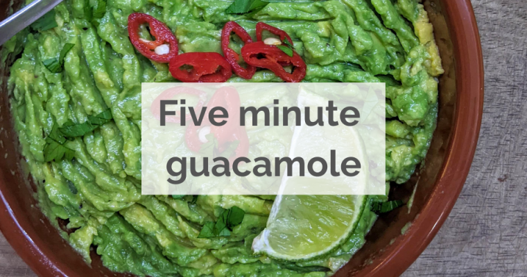 Five minute easy guacamole
